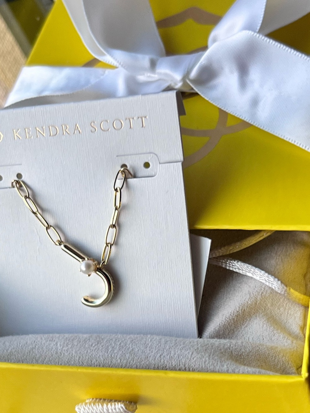 Kendra Scott, “J” Initial, Pearl, Gold Chain, Pendant Necklace, NEW in GIFT BOX!